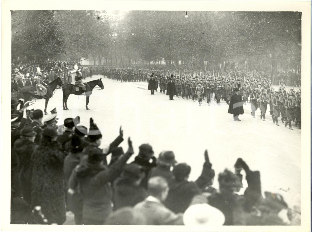 Fotografia d epoca originale 1936 MILANO Genetliaco VITTORIO EMANUELE III rivista delle truppe al parco Foto 1