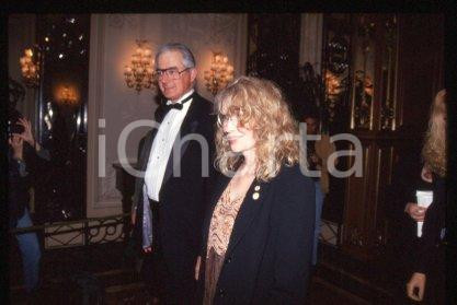 35mm vintage slide* 1996 ca CINEMA American actress Mia FARROW Harris YULIN (7)