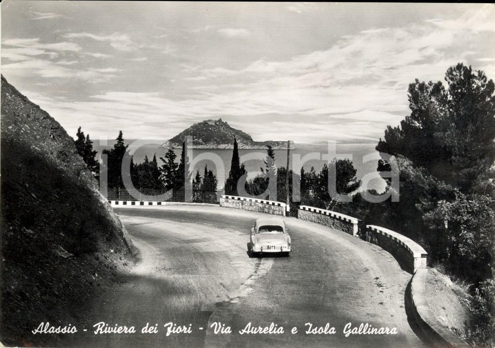 Cartolina originale da collezione 1955 ALASSIO SV Via AURELIA e Isola GALLINARA Cartolina ANIMATA con auto VG 1