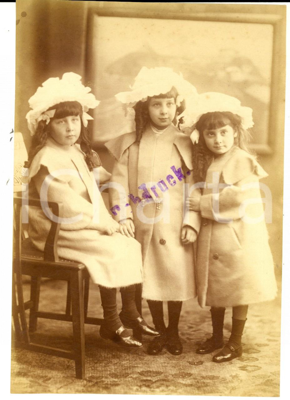 Fotografia d epoca originale 1930 ca GERMANY Ritratto tre sorelline con cappello Foto ROHDRUCK CURIOSA 1
