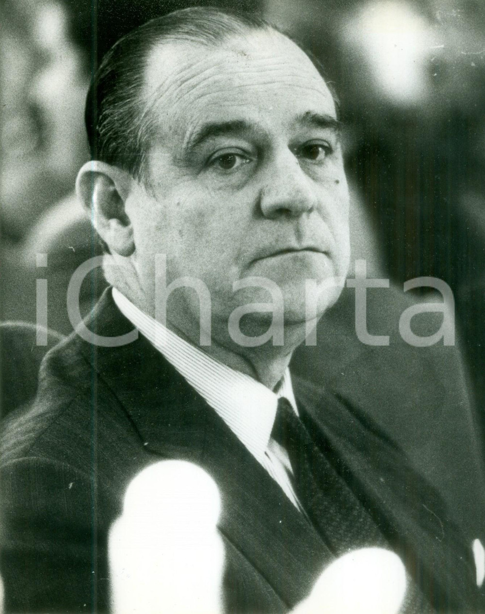 Fotografia d epoca originale 1984  MULHOUSE FRANCE Politico Raymond BARRE a un convegno Fotografia 1