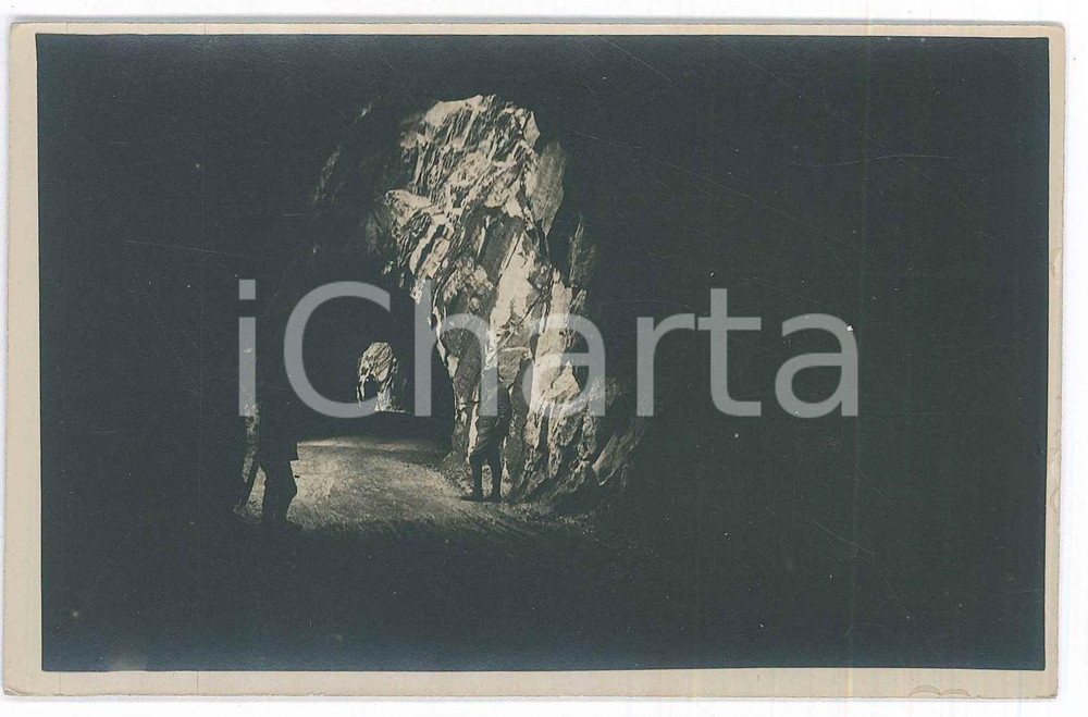 1917 WW1 MONTE GRAPPA Soldati italiani in una galleria *Foto cartolina 14x9 cm