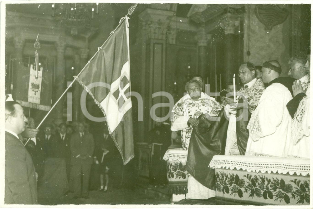 Fotografia d epoca originale 1931 ROMA Angelo BARTOLOMASI benedice gagliardetto ex combattenti Fotografia 1