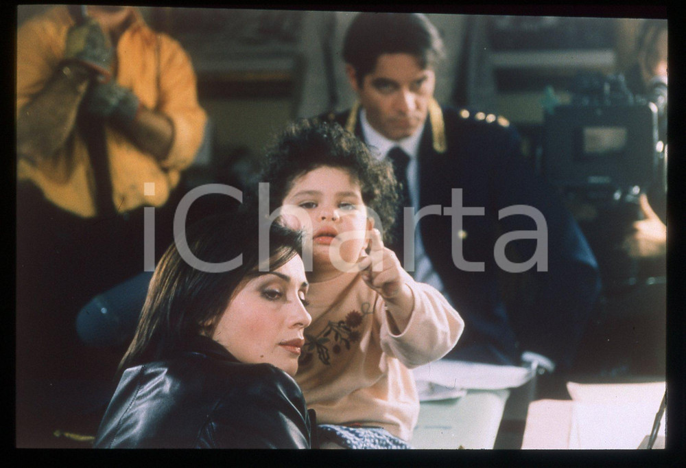 35mm vintage slide*1998 LINDA E IL BRIGADIERE 2 Claudia KOLL Jessica PERUGINA