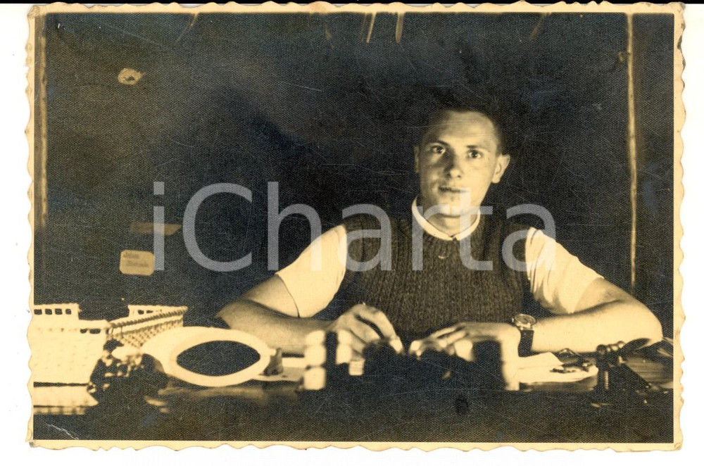 Fotografia d epoca originale 1936 AOI MASSAUA Giovane dipendente dell amministrazione coloniale Foto 1