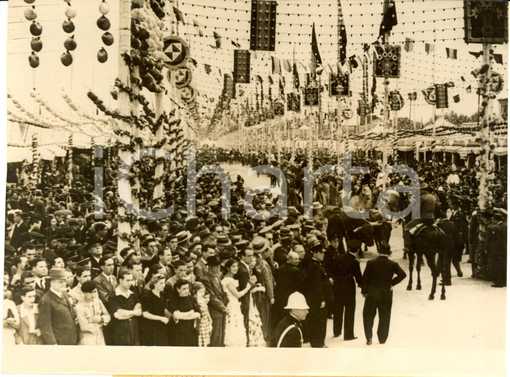 Fotografia d epoca originale 1940 SIVIGLIA Folla alla prima fiera dopo guerra civile spagnola Fotografia 1