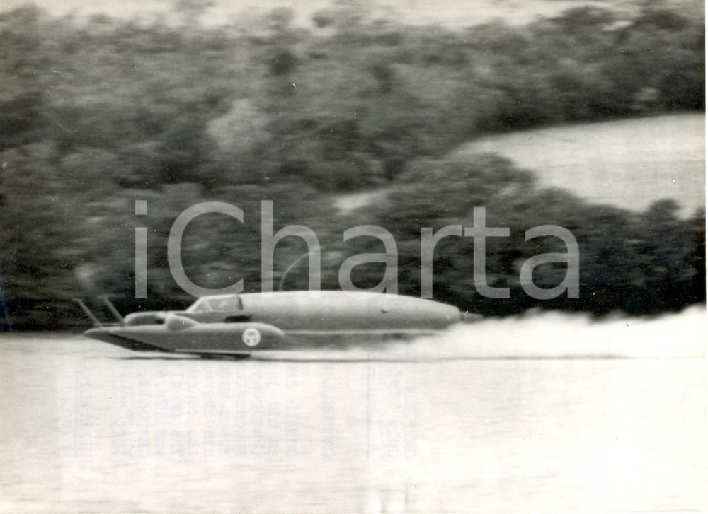 Fotografia d epoca originale 1955 LONDON  SpoonShaped Race  Donald CAMPBELL wins on Bluebird speedboat 1