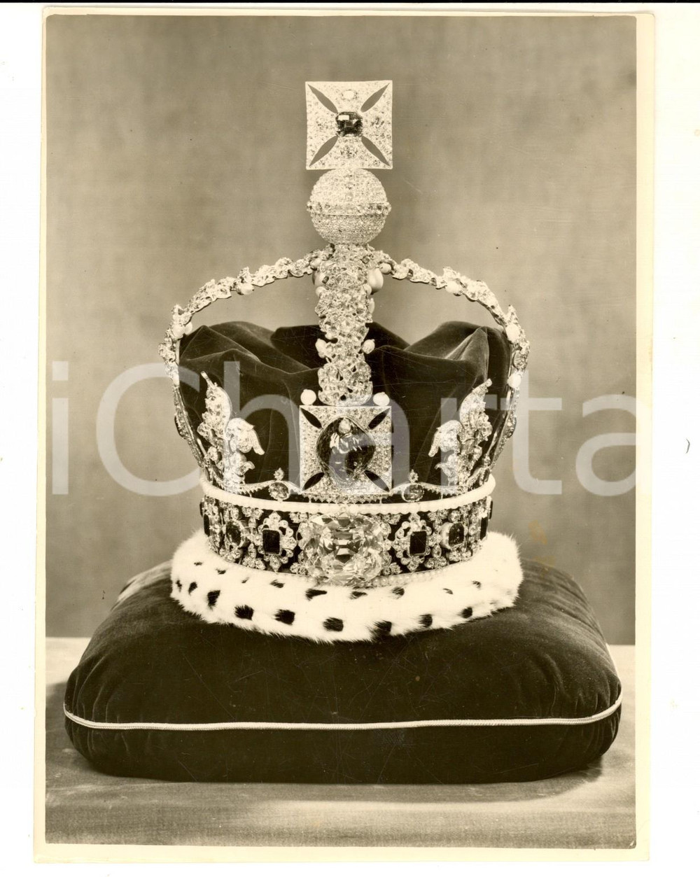 Fotografia d epoca originale 1940 ca LONDON ? King GEORGE VI  Imperial State Crown Photo 13x18 cm 1