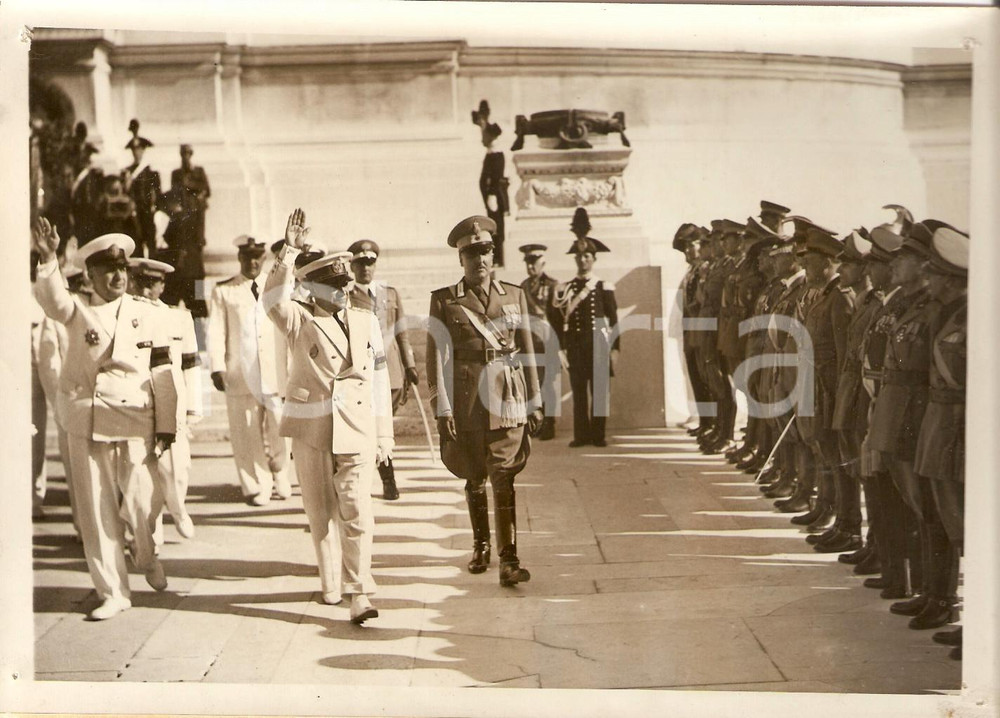Fotografia d epoca originale 1940 ROMA Ion GIGURTU e Mihail MANOILESCU dopo l omaggio al MILITE IGNOTO Foto 1