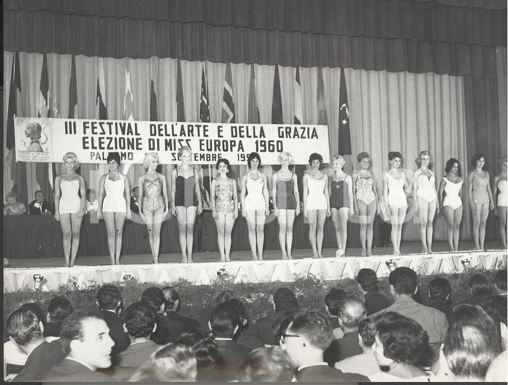 Fotografia d epoca originale 1959 PALERMO III Festival dell arte e della grazia  Elezione MISS EUROPA Foto 1