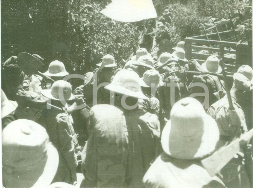 Fotografia d epoca originale 1935 AFRICA ORIENTALE ITALIANA Lavoratori in una piantagione Foto DANNEGGIATA 1