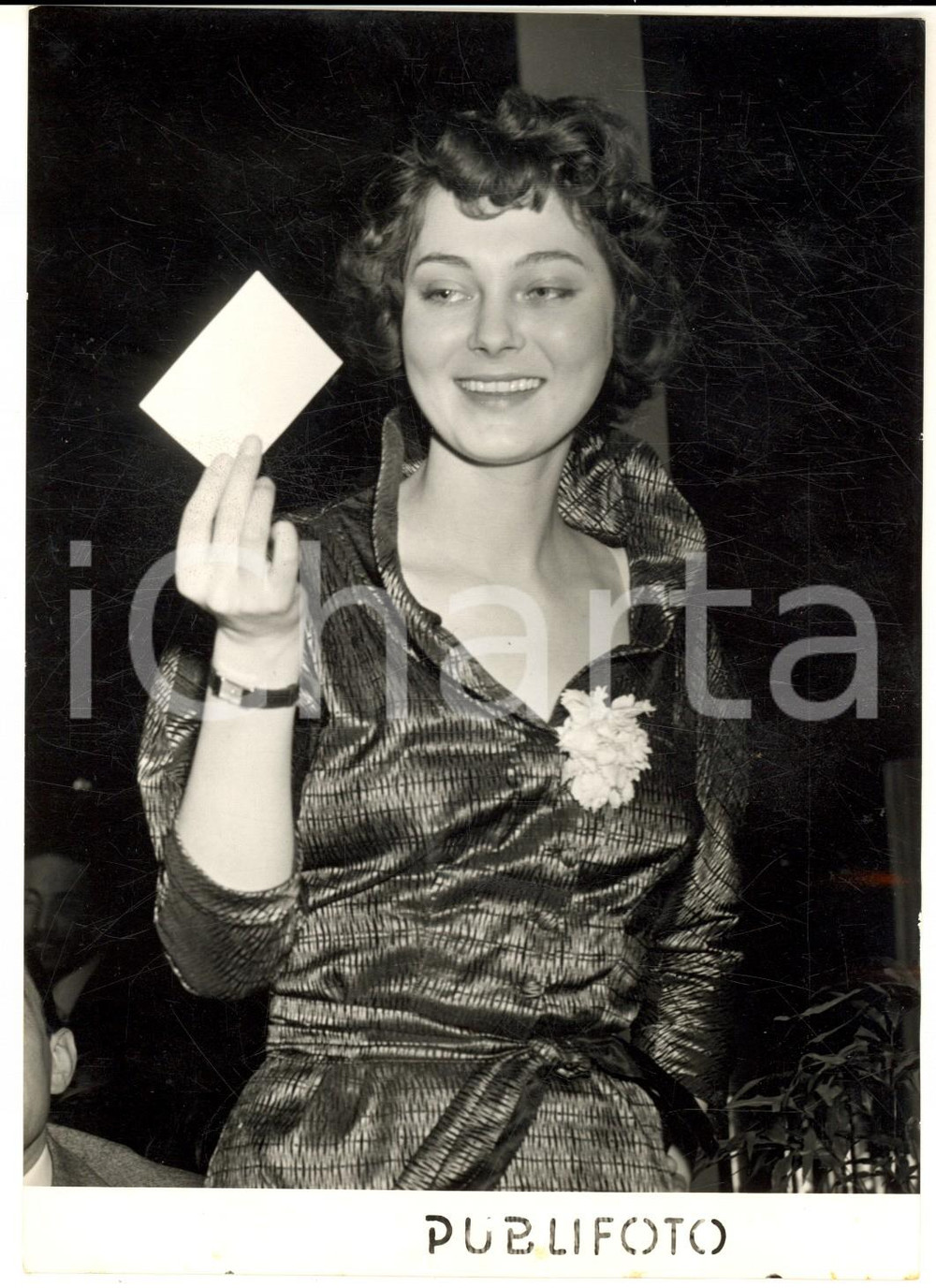 1955 ca STOCCOLMA Ritratto dell'attrice Marta TOREN a una serata *Foto 13x18 Fotografia d'epoca con didascalia coeva.  CONDIZIONI: G FORMATO: 13x18 cm     originale e autentica 1