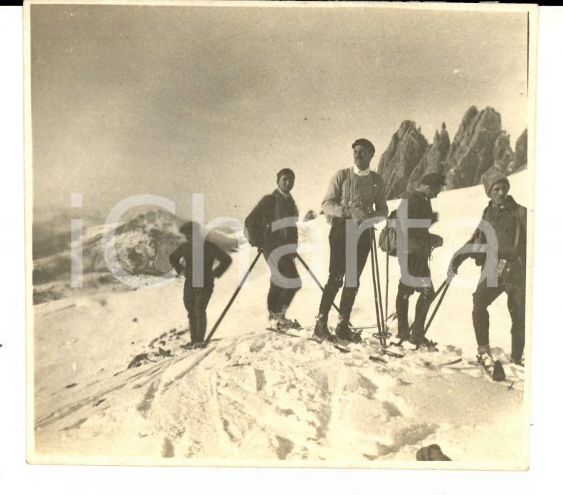 Fotografia d epoca originale 1940 ca TSCHIER SPITZEN BZ Gruppo di sciatori sulle piste Foto 10x8 VINTAGE 1