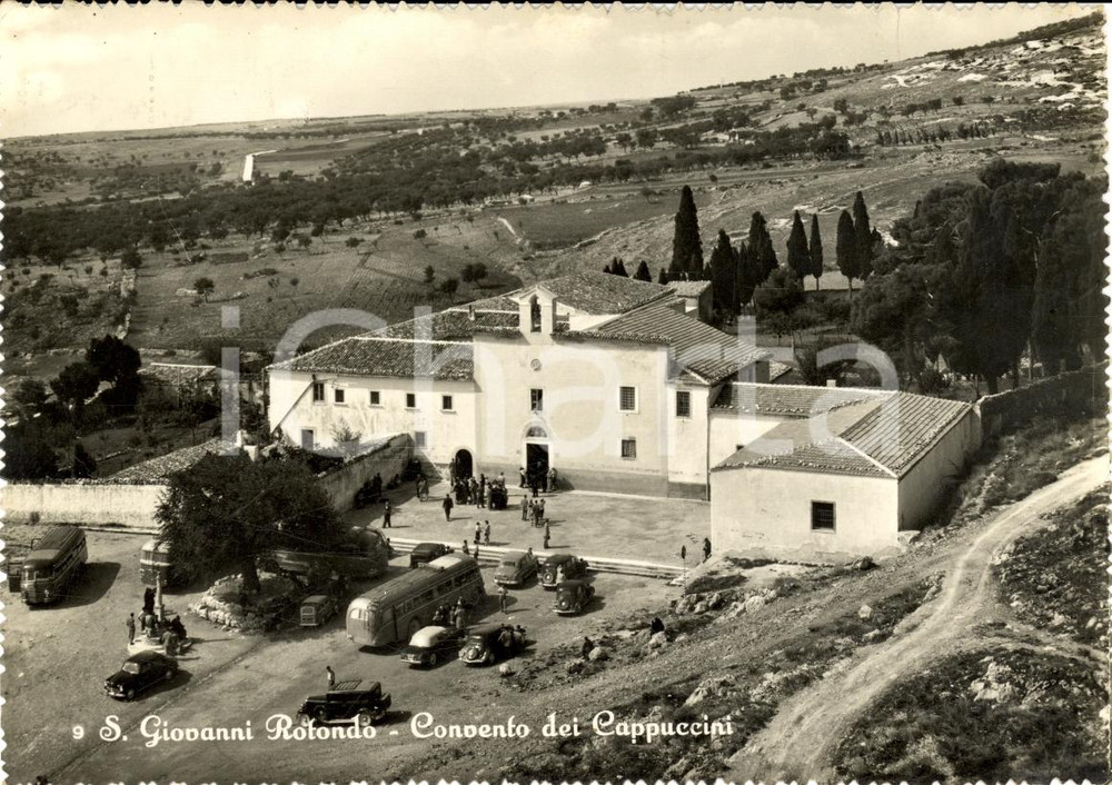 Cartolina originale da collezione 1954 SAN GIOVANNI ROTONDO FG Pellegrini al Convento 1