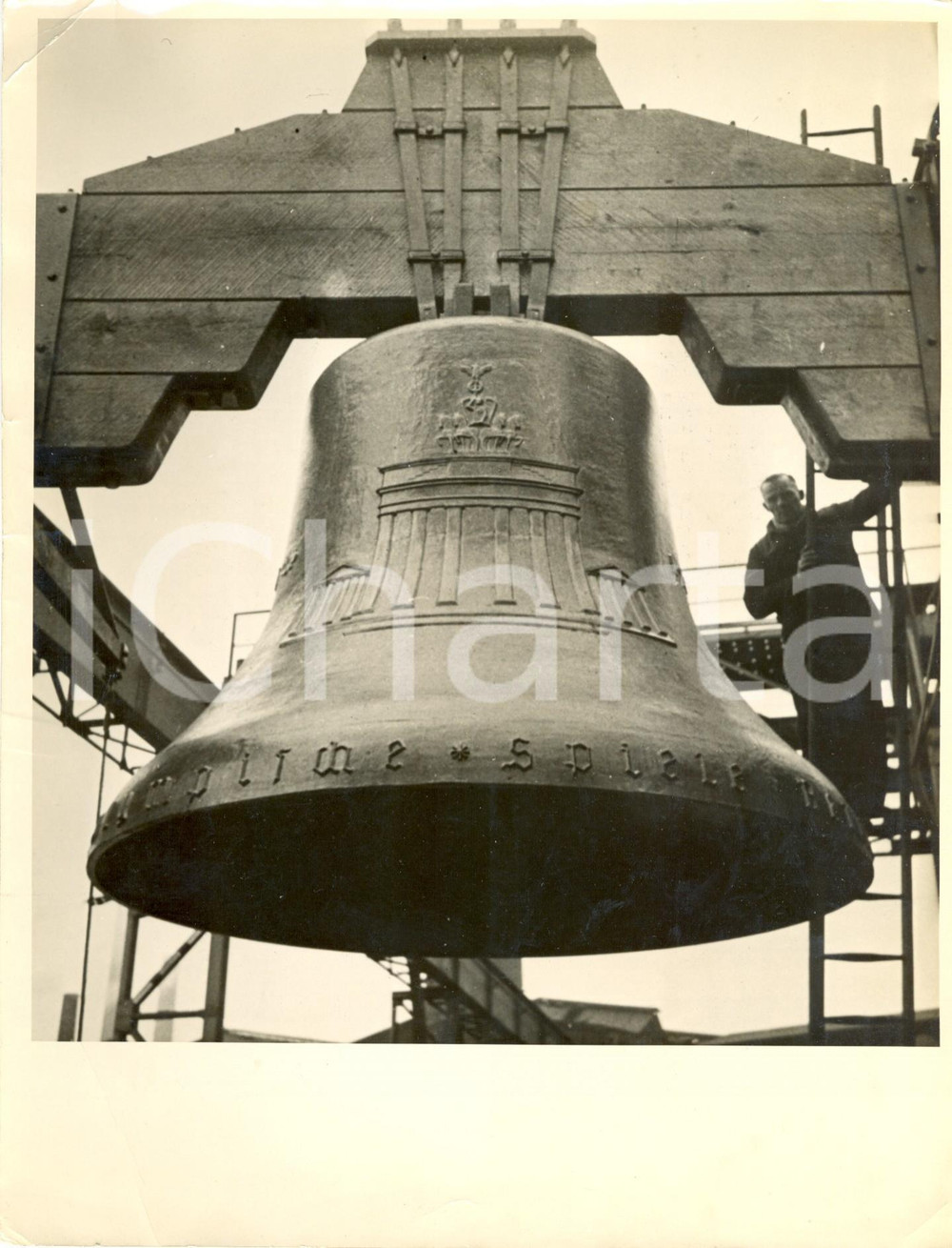 Fotografia d epoca originale 1935 BOCHUM GERMANIA La campana per le olimpiadi Ã¨ pronta! Fotografia 1
