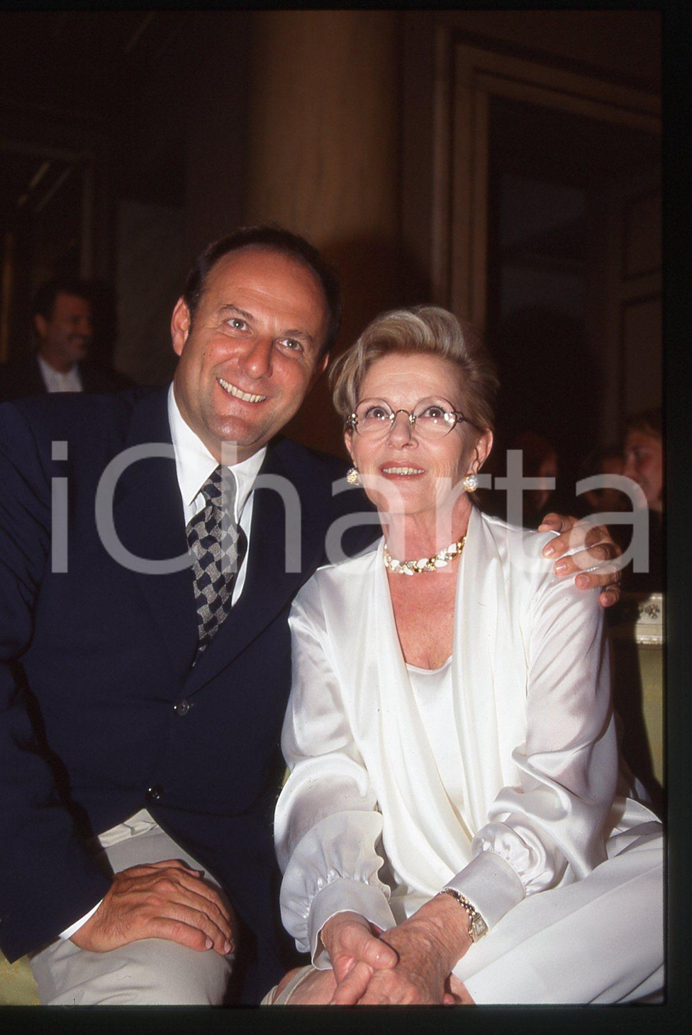 35mm vintage slide*1996 COSTUME Delia SCALA con Gerry SCOTTI Ritratto 1