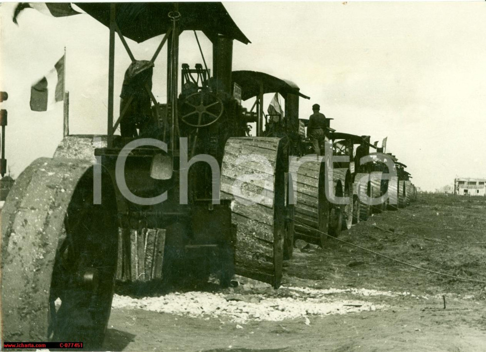 Fotografia d epoca originale 1945? TRATTORI, Comitato Naz. Stampa Agricola Italiana 1