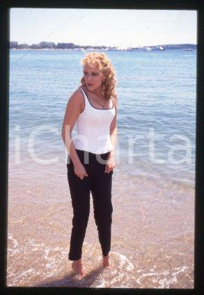 35mm vintage slide* 1995 CANNES Film Festival "SHOWGIRLS" Elizabeth BERKLEY (10)