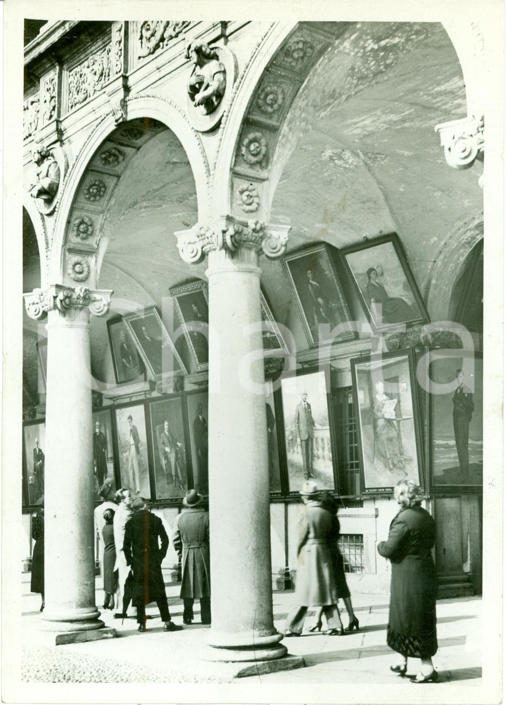 Fotografia d'epoca originale 1939 MILANO Mostra quadri all'OSPEDALE MAGGIORE per Festa del Perdono *Foto 1