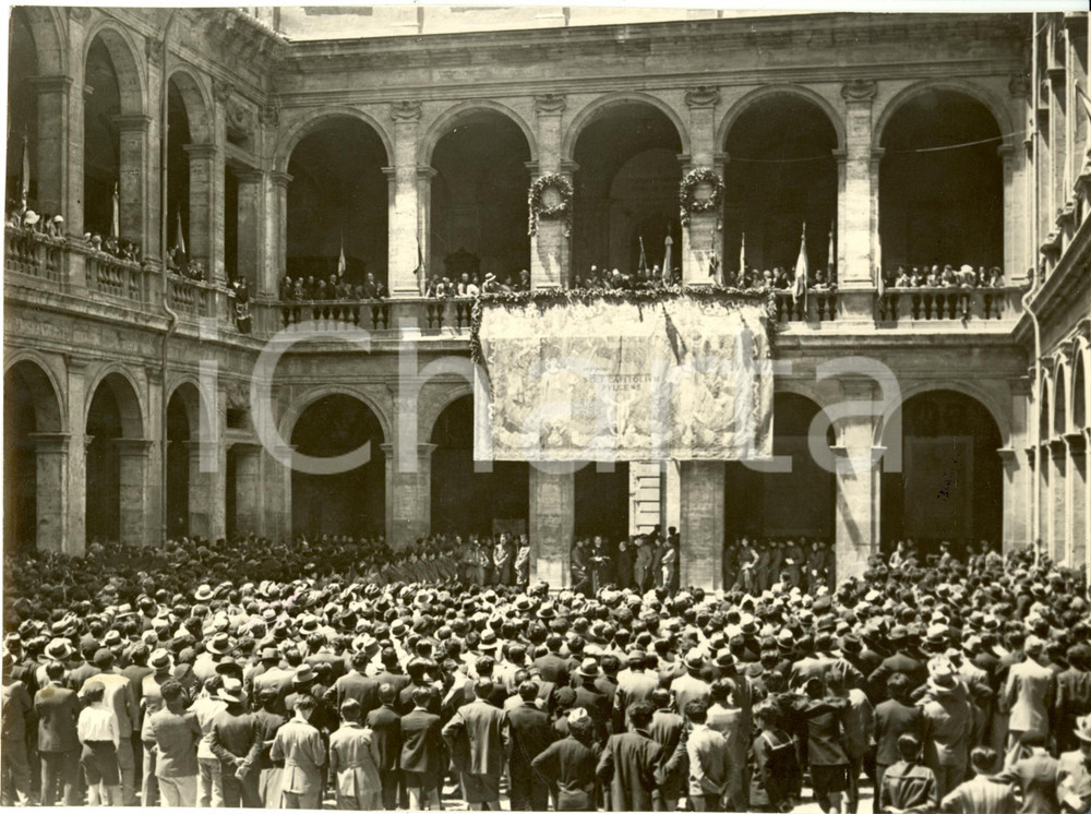 Fotografia d epoca originale 1931 ROMA Studenti universitÃ  SAPIENZA ascoltano Carlo DELCROIX  Fotografia 1