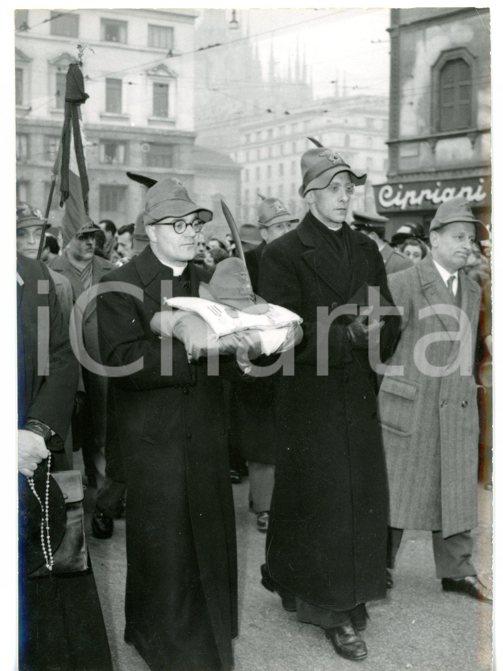1956 MILANO Funerali Don Carlo GNOCCHI - Alpini in corteo *Fotografia 13x18 cm