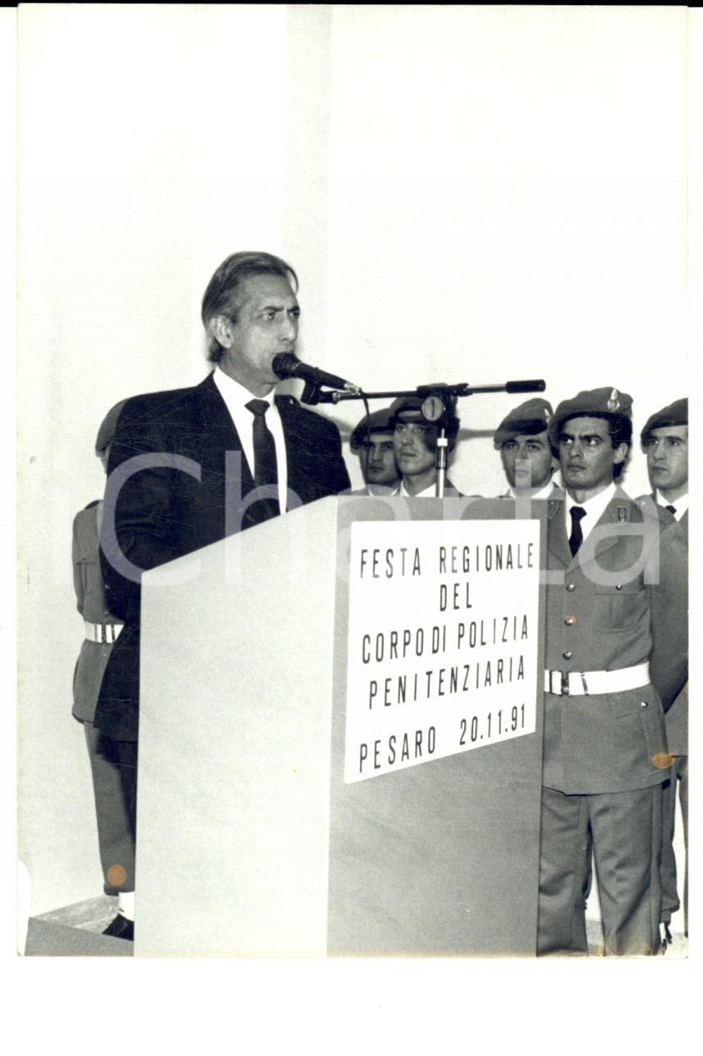 Fotografia d epoca originale 1991 PESARO Festa regionale POLIZIA PENITENZIARIA Discorso delle autoritÃ  1