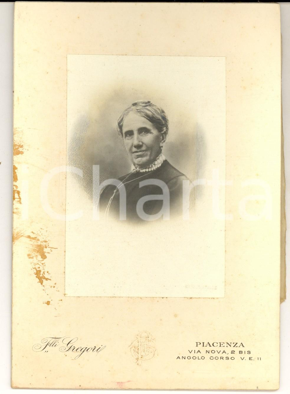 Fotografia d epoca originale 1900 ca PIACENZA Ritratto di anziana donna Foto F.lli GREGORI 11x16 1