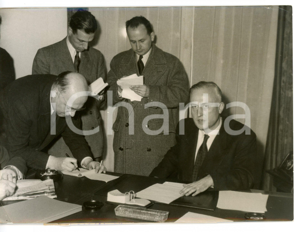 1955 PARIS Pierre PFLIMLIN durante conferenza stampa *Foto 18x13 cm
