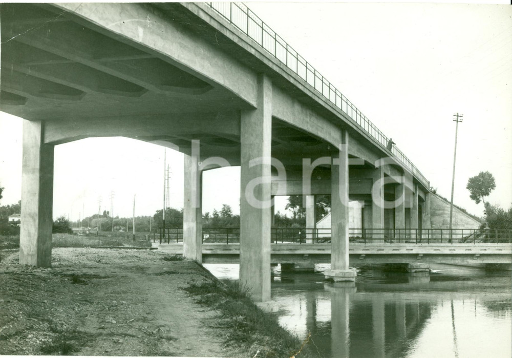 Fotografia d epoca originale 1933 TORINO Nuova autostrada per MILANO attravresa CANALE CAVOUR Fotografia 1