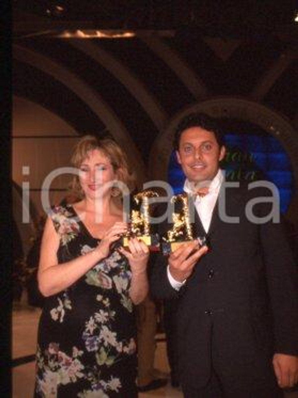 35mm vintage slide* 1998 ca RAI1 ITALY - Lunetta SAVINO & Enrico BRIGNANO (21)
