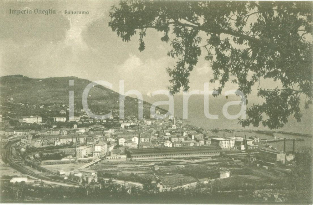 Cartolina originale da collezione 1935 ca IMPERIA ONEGLIA Panorama generale con il porto Cartolina FP NV 1