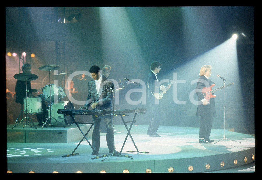 35mm vintage slide* 1987 FESTIVAL DI SANREMO LEVEL 42 La band sul palco (4)