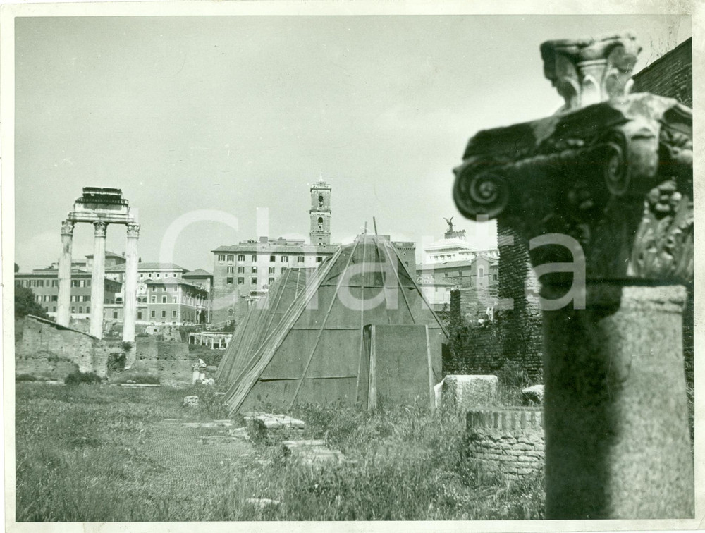 Fotografia d epoca originale 1935 ca ROMA CAMPIDOGLIO Casa delle VESTALI sotto rivestimento protettivo FOTO 1