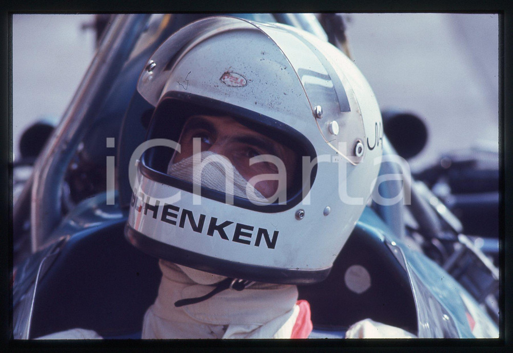 35mm vintage slide* 1971 FORMULA2 Tim SCHENKEN ritratto su Brabham BT36