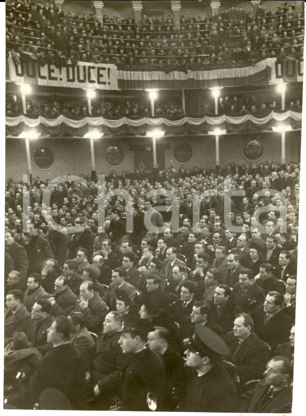 Fotografia d epoca originale 1938 MILANO Teatro DAL VERME Adunata operai dell Industria Fotografia 1