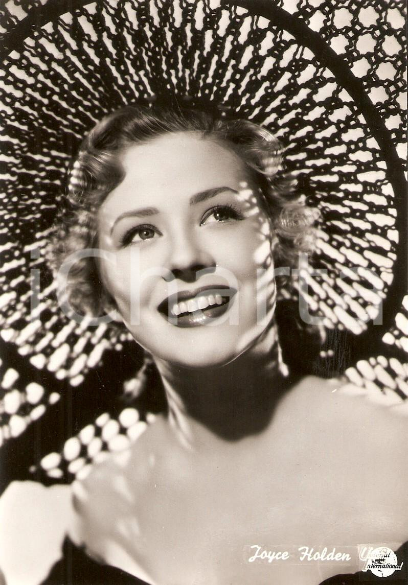 Cartolina originale da collezione 1955 ca CINEMA Actress Joyce HOLDEN Portrait with hat Cartolina FG NV 1