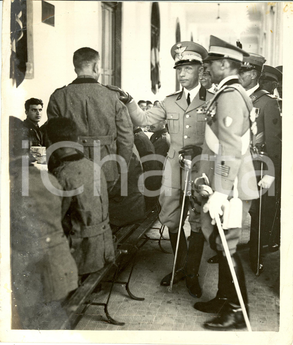 Fotografia d epoca originale 1937 MILANO Duca di BERGAMO visita 27Â° Reggimento ARTIGLIERIA Fotografia 1