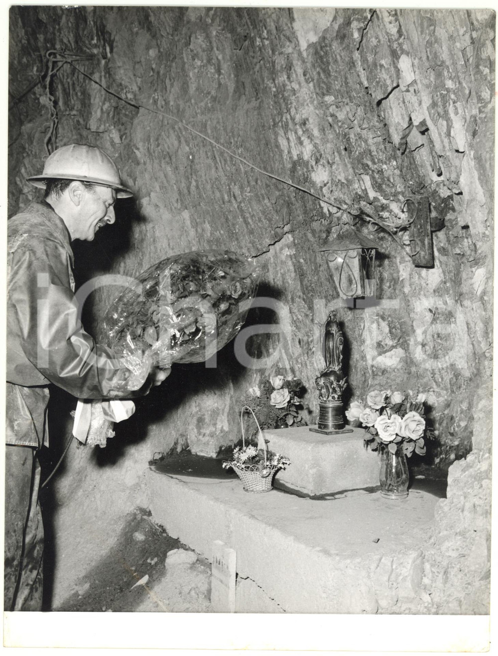 1962 TUNNEL DEL MONTE BIANCO Arrivo a "Quota 5800" - Omaggio alla Madonna *Foto