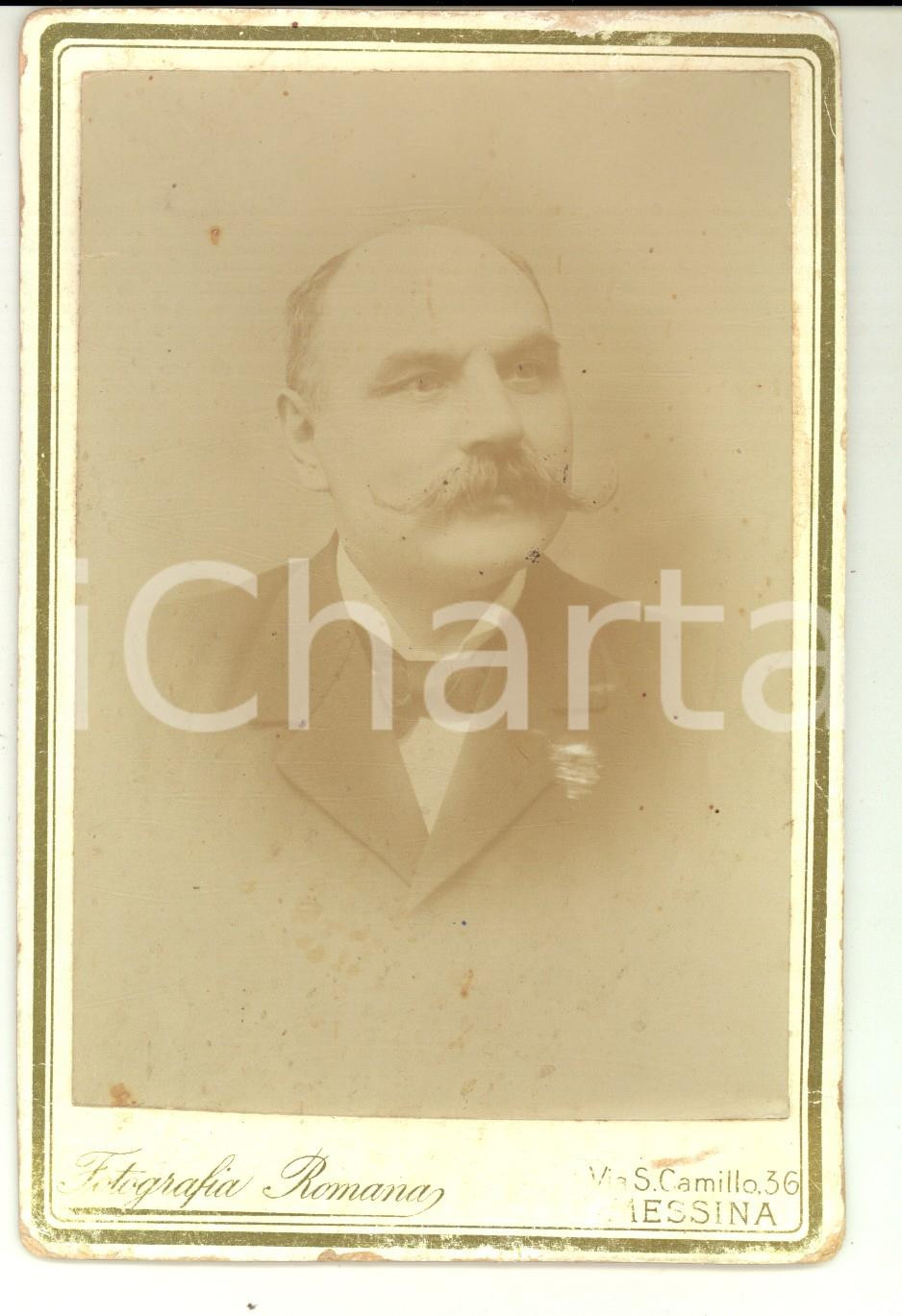 Fotografia d epoca originale 1900 ca MESSINA Ritratto maschile con cravattino Fotografia Romana 1