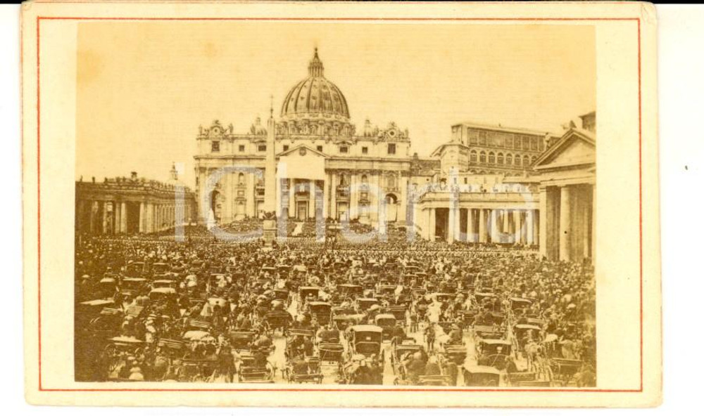 Fotografia d epoca originale 1870 ca ROMA Piazza SAN PIETRO gremita di carrozze Foto seriale 10x6 cm 1
