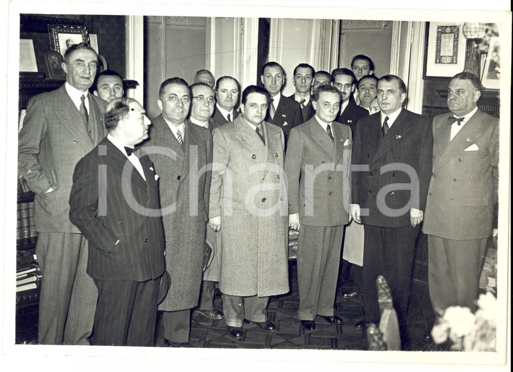 Fotografia d epoca originale 1939 MILANO Gruppo di giornalisti in redazione Foto 18x13 cm 1