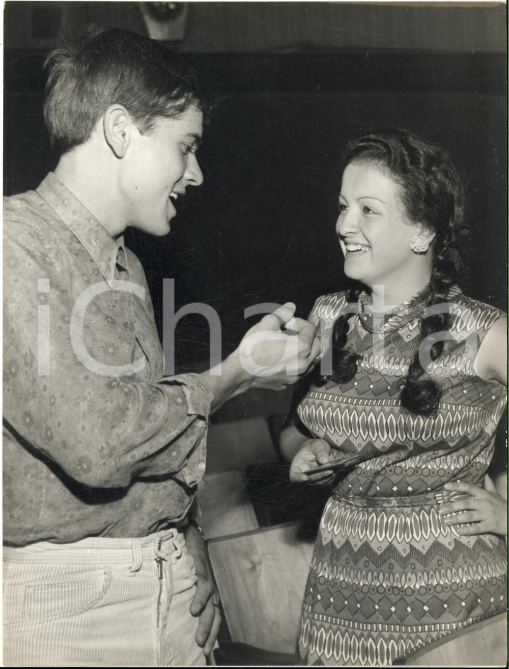 1966 BIELLA CANTAGIRO Gianni MORANDI scherza con AUGUSTA *Foto 18x24 cm