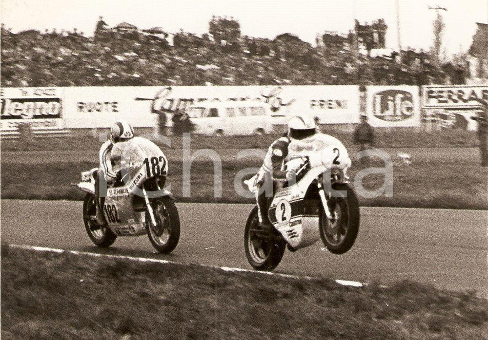 Fotografia d epoca originale 1976 MOTOCICLISMO Gran Premio RICCIONE Johnny CECOTTO Marco LUCCHINELLI Foto 1