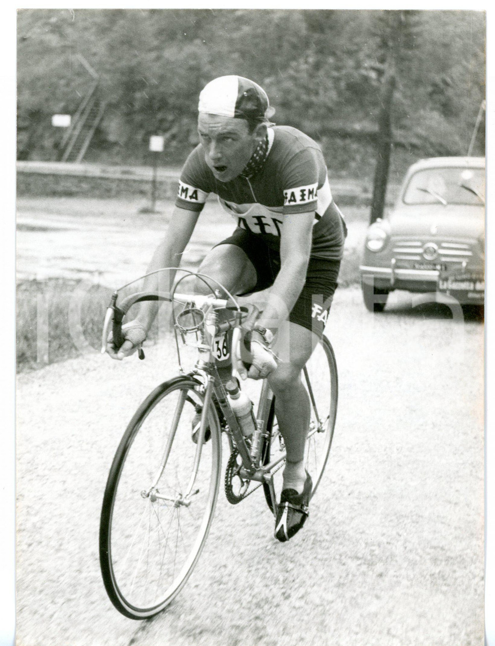 1957 CICLISMO GIRO D'ITALIA - COMO Charly GAUL squadra FAEMA *Foto 13x18 cm
