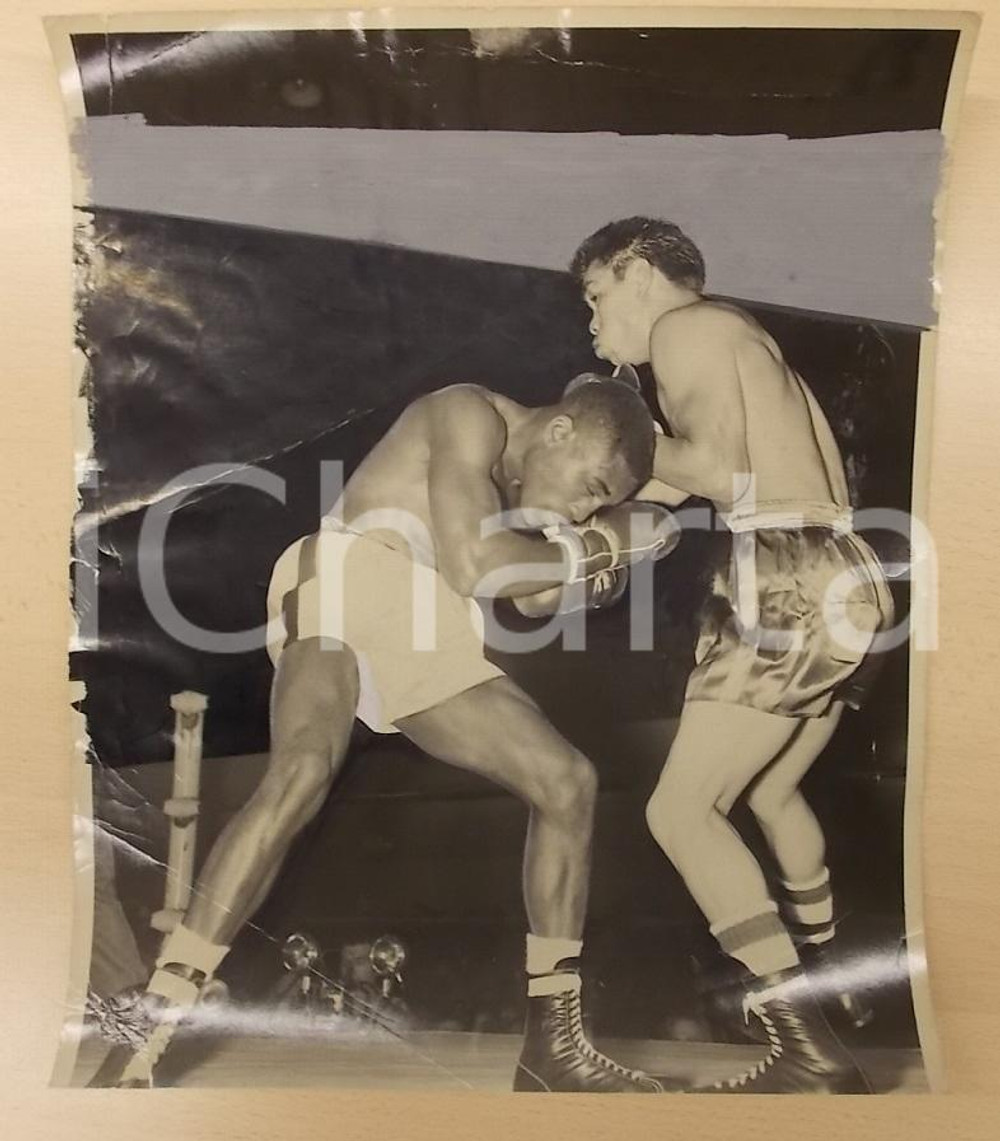 Fotografia d epoca originale 1953 SAN FRANCISCO USA BOXE Pugile Eddie CHAVEZ vs Jimmy CARTER Foto 28 x 34 1