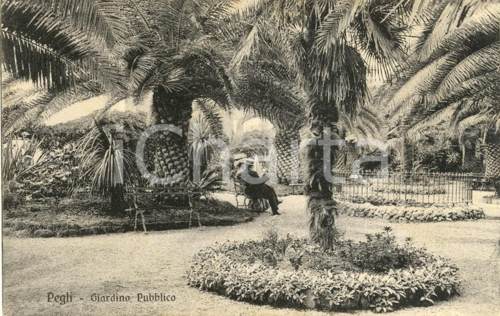 Cartolina originale da collezione 1920 ca GENOVA PEGLI Dama e gentiluomo ai Giardini Pubblici *Cartolina FP NV 1