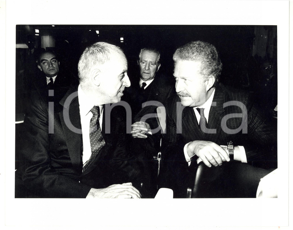 1985 ca MILANO - MONTEDISON Giorgio PORTA con Mario SCHIMBERNI *Foto 25x20