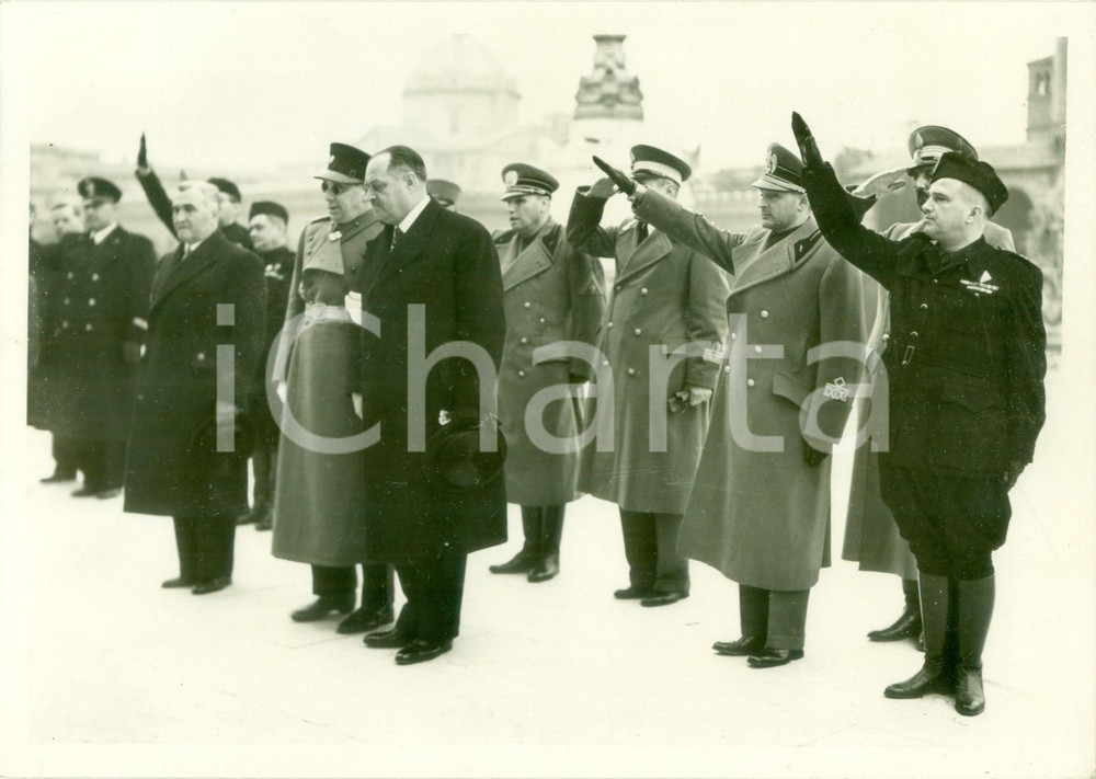 Fotografia d epoca originale 1939 ROMA Missione dei Combattenti Jugoslavi rende omaggio al MILITE IGNOTO Foto 1