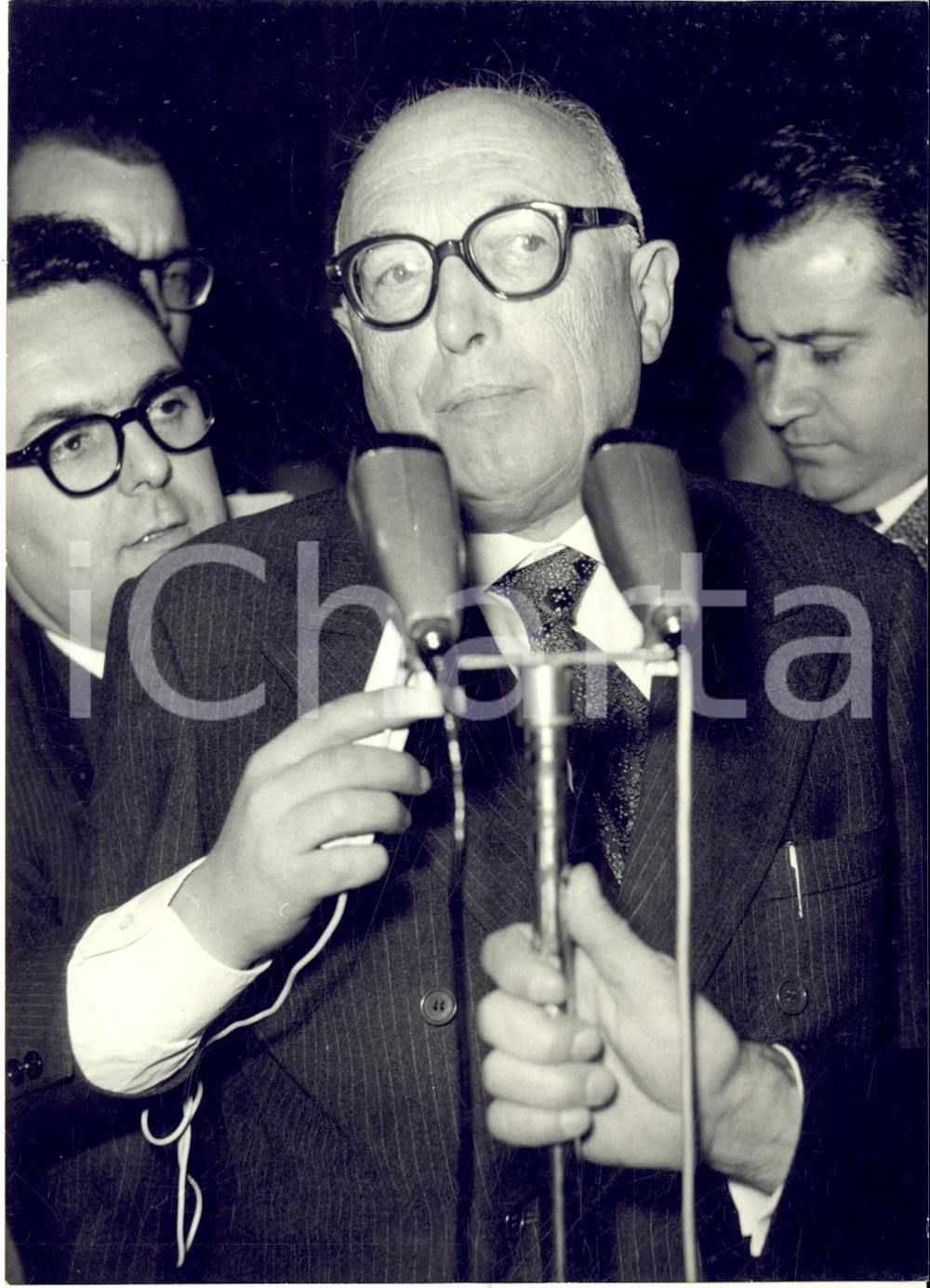 1959 ROMA Consultazioni al Quirinale - Pietro NENNI in conferenza stampa *Foto