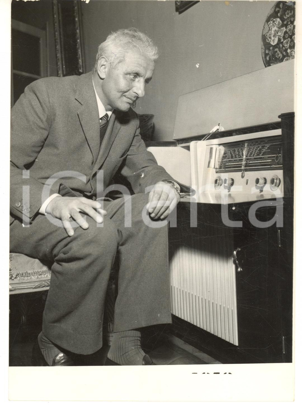 1954 MILANO Pilota Luigi VILLORESI segue la Mille Miglia alla radio *Foto 13x18